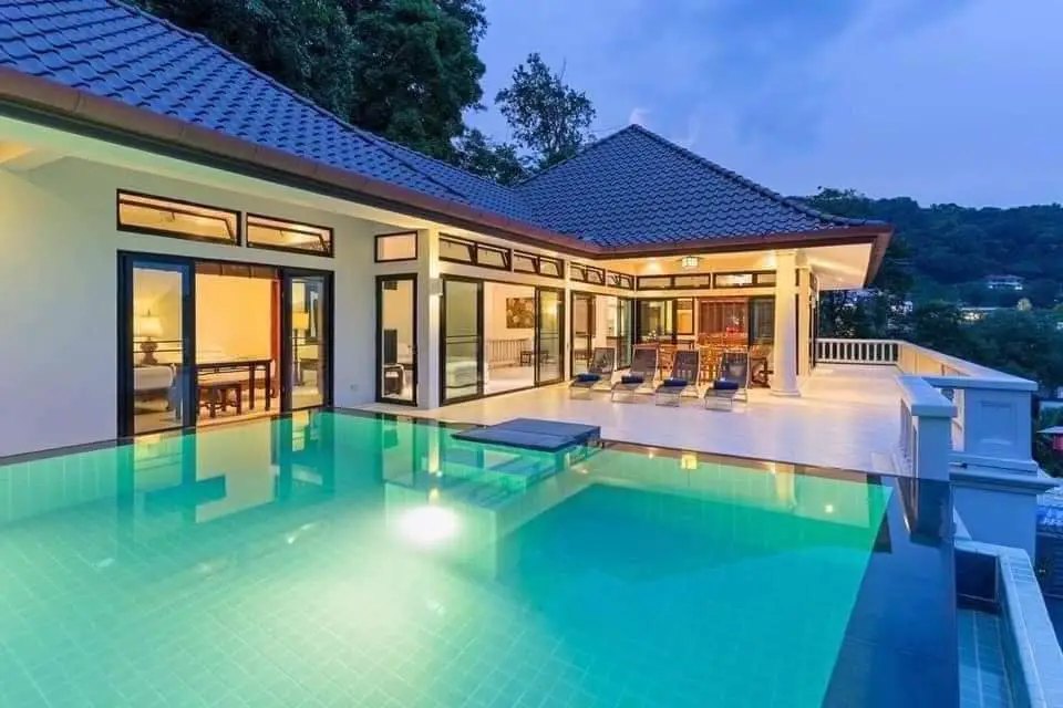 4 Bedroom Beachfront Villa Aoyon - House - Wichit - Phuket, Wichit