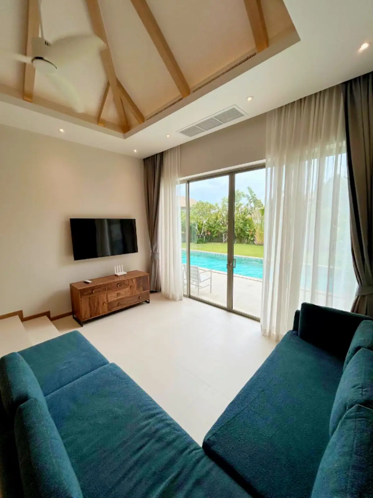 3 Bedroom Pool Villa Trichada Breeze Pasak - House - Choeng Thale - Phuket, Choeng Thale