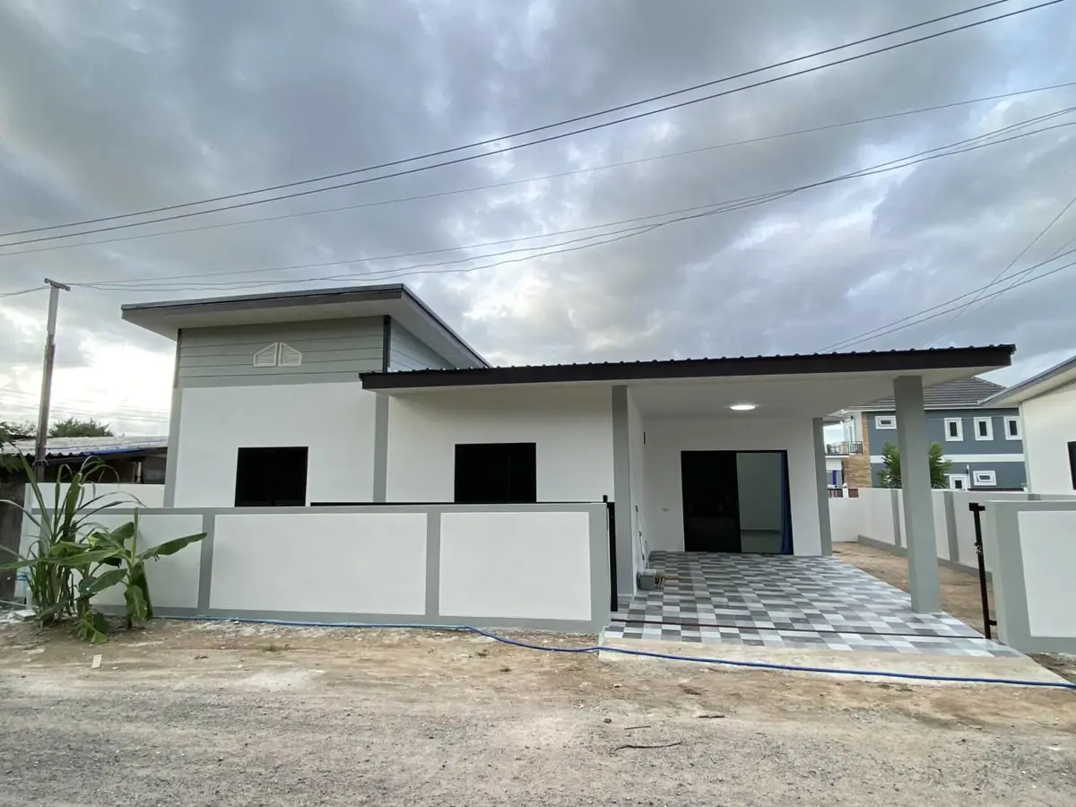 Pattaya Lake View House Soi 2 Huai Yai 41 sqw. 3 Bedroom for sale - Apartment -  - 