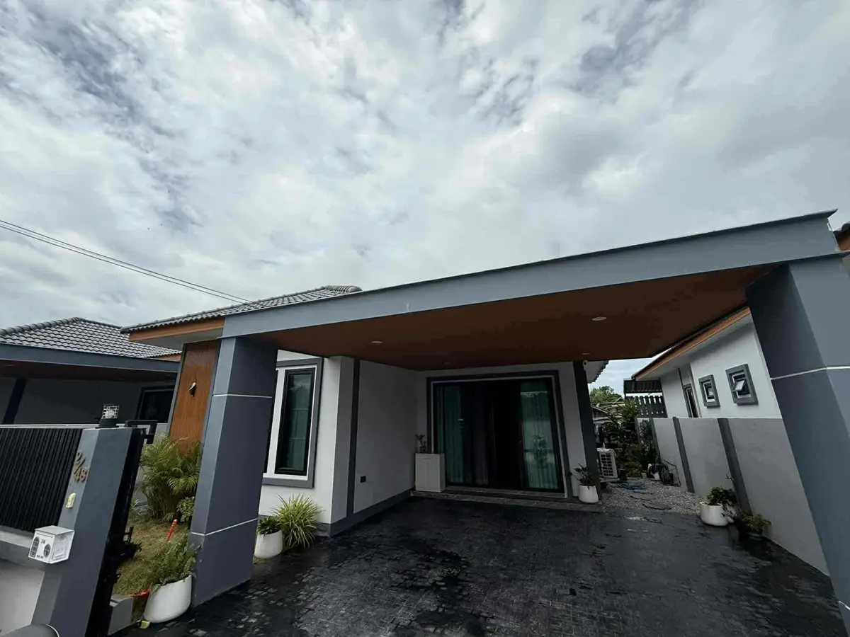 House in Huay Yai 3 Bedroom for rent - House -  - 