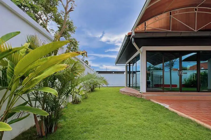 Royal View Village Jomtien 4 Bedroom for sale - House -  - 