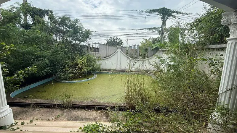 House for renovation 6 Bedroom for sale - House -  - 