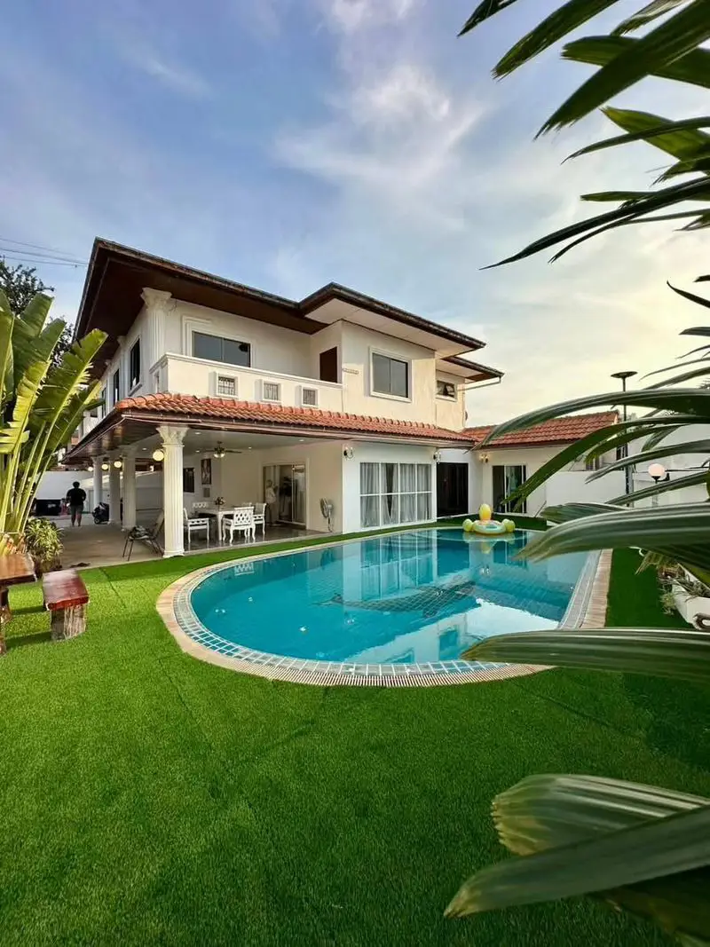 Pool Villa Jomtien 5 bedroom for rent - House -  - 