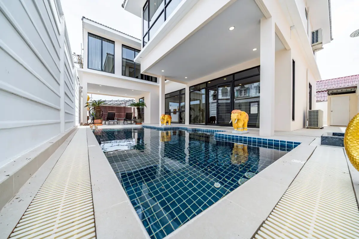 Pool Villa Soi Kho Pai  - 7 Bedroom for sale - House -  - 