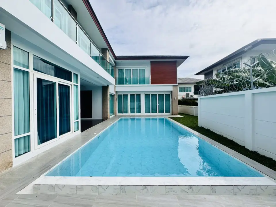 Pool Villa Village Sea Breeze Pattaya 5 Bedroom For Sale - House -  - 