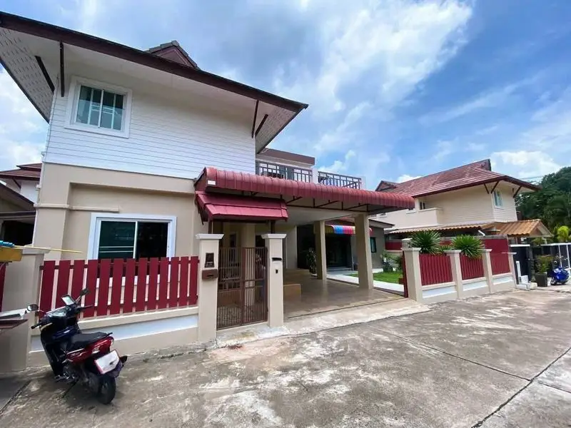 2-Storey House  in  Chaiyapruek 2 Rd 5 Bedroom for sale - House -  - 