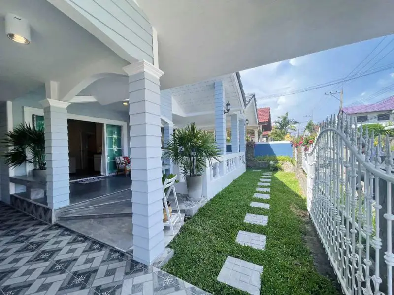Fonthip Village 1 Storey House  4 Bedroom for sale  Pattaya - House -  - 