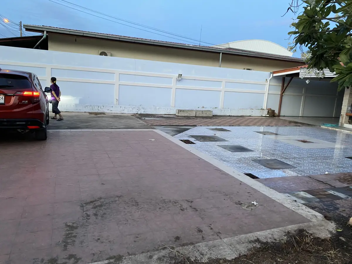 House and Land Sukhumvit for sale - House -  - 