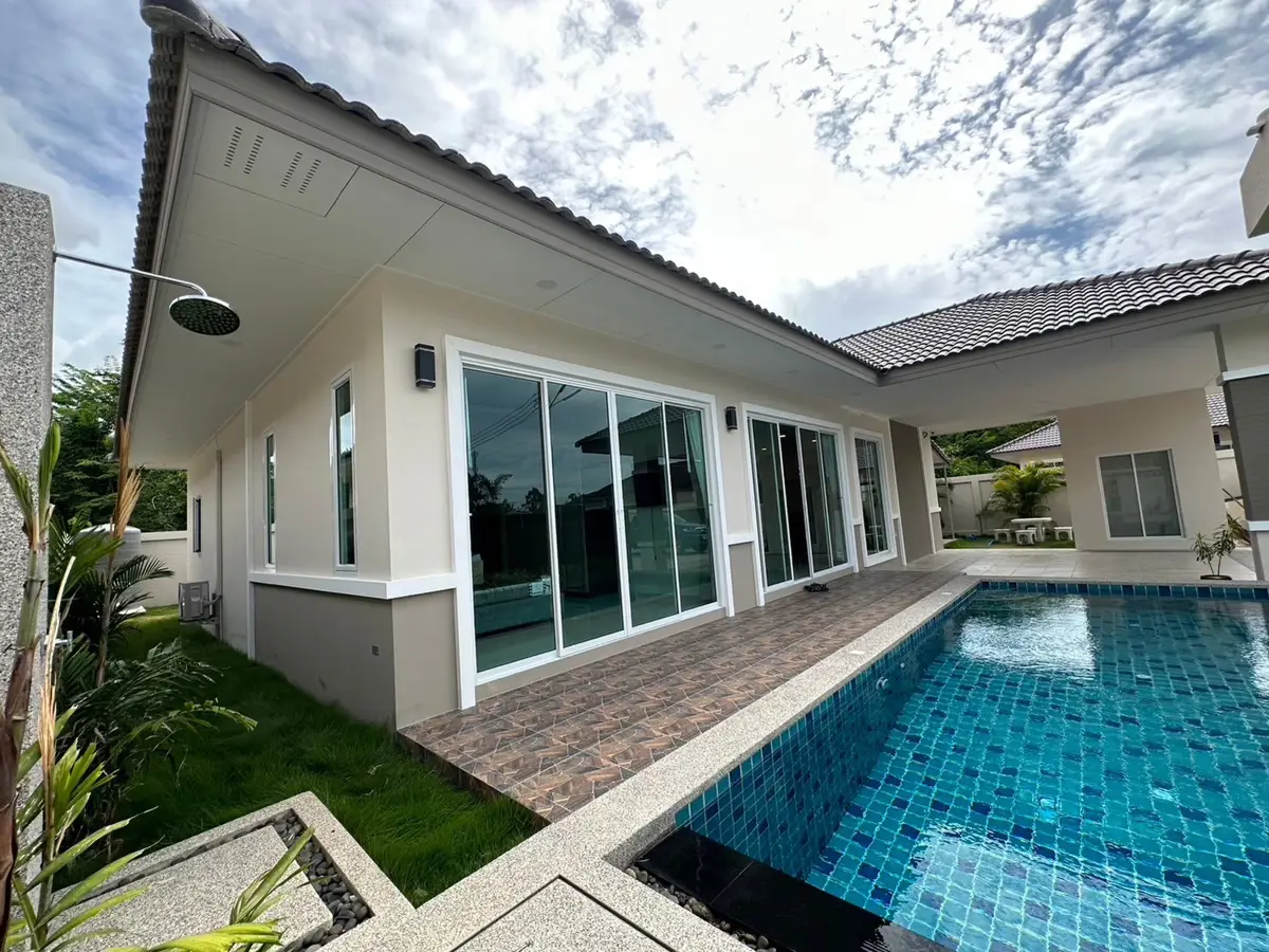 House 3 Bedrooms for rent   - House -  - 