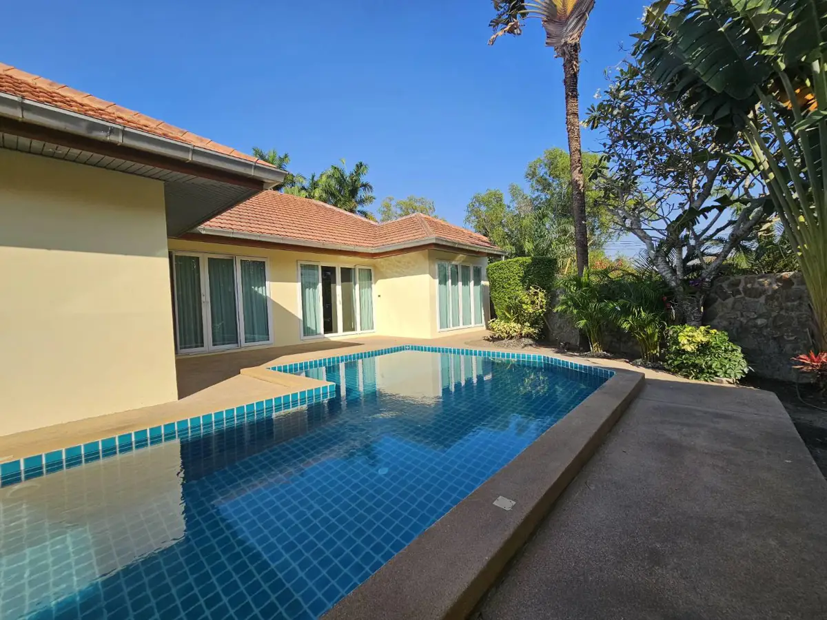 Luxury Pool Villa in Mabprachan 4 Bedroom for sale - House -  - 