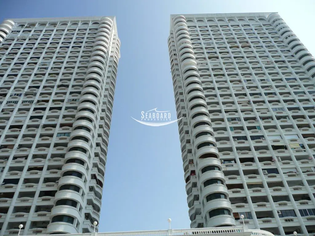 Jomtien Complex 2 Bedroom Condo for Sale in Foreign Ownership - Condominium - Jomtien - Thappraya Road, Dongtan - Jomtien Beach