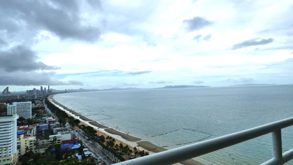 View Talay 7 Beachfront Condominium for Sale in Jomtien - Condominium - Jomtien - Dongtan - Jomtien Beach